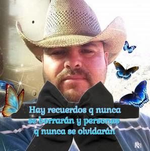 Meet your Posher, Javier